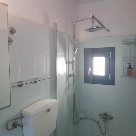 Jorgos Studios Pollonia