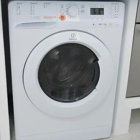 アパート Jorgos ポロニア