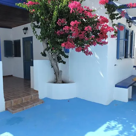 Lägenhet Jorgos Studios Pollonia